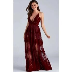 WINDSOR Formal Flocked Velvet Dress Size Medium Burgundy Deep V Whimsygoth Vamp